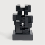 Black Block skulptuur – mahagonist