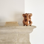 Natural Organic skulptuur – mahagonist - Image 2
