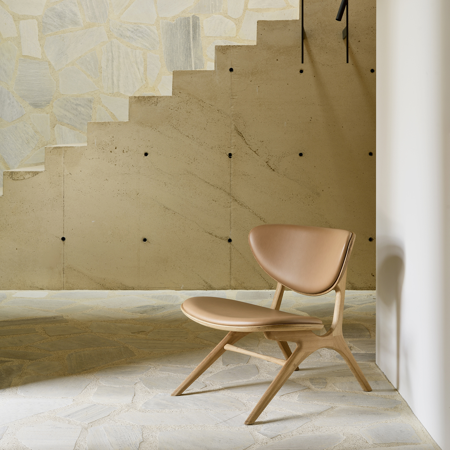 Eye lounge-tool tamme täispuidust nahast istme- ja seljakattega - Image 10