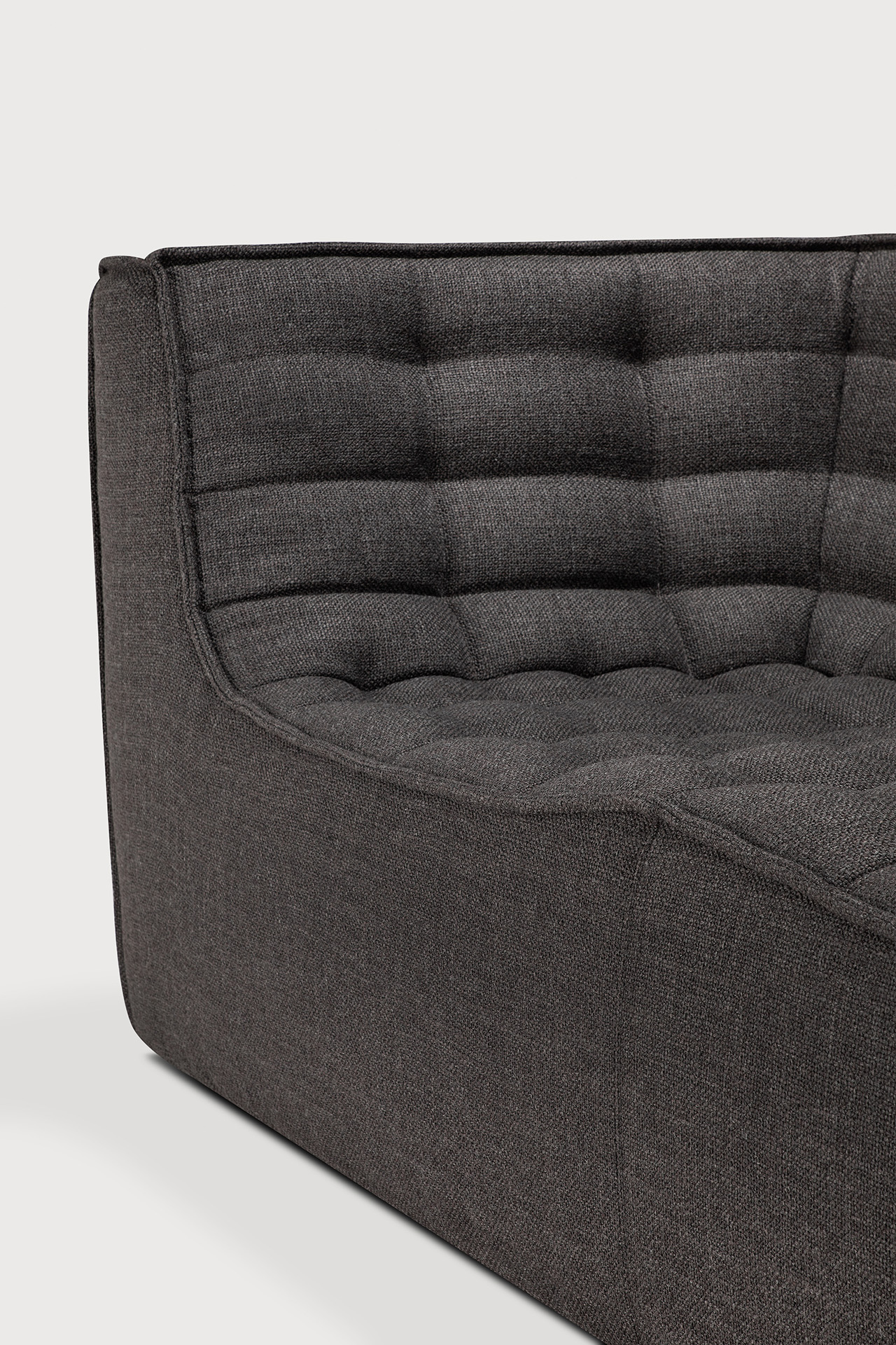 N701 3-kohaline diivan – Dark Grey